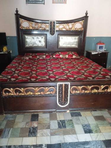 double bed with matress