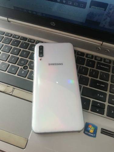 Samsung A50 urgent sale