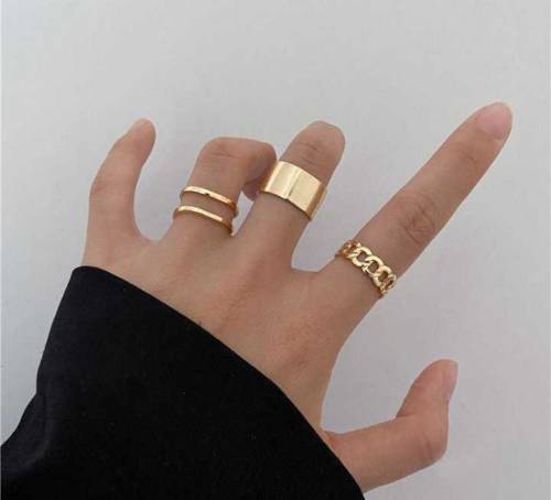 3pcs Alloy Gold Plated Daintly Plain Rings Set