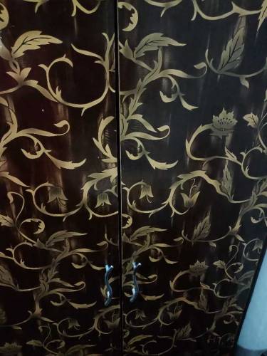 bed and kids wardrob