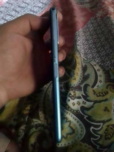 vivo y20s 4/128