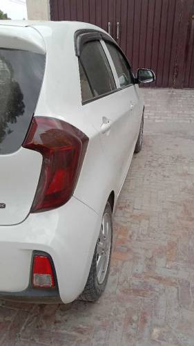 kia picanto automatic transmission for sale or exchange with sedan