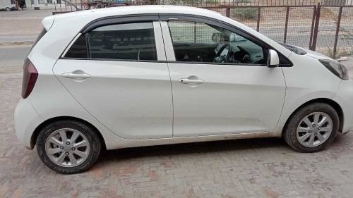 kia picanto automatic transmission for sale or exchange with sedan