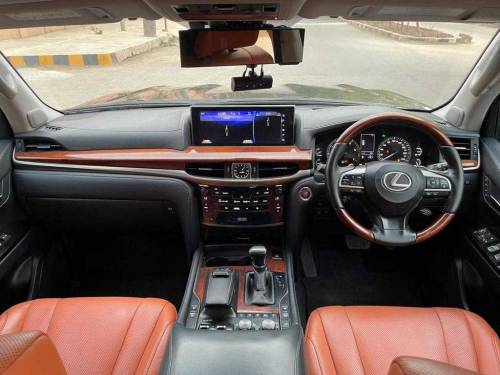 LEXUS 570 2015 REG 2020 FOR SALE IN KARACHI 