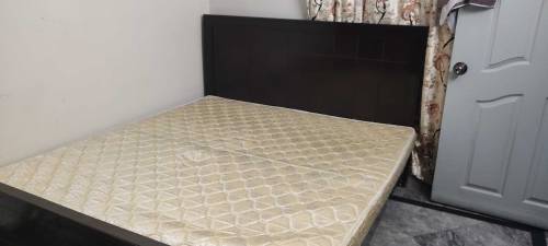 King Size Bed in excellent condition for sale