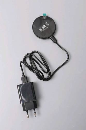 Wireless Charger - RS: 1759 with 15% Discount - Delivery fee: 200/=