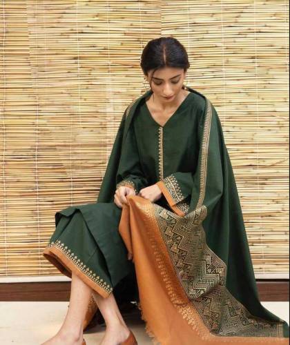 woman unstitched dress