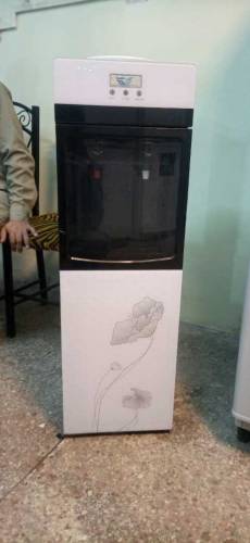 Its a water dispenser used but condition is new 1 month granty 