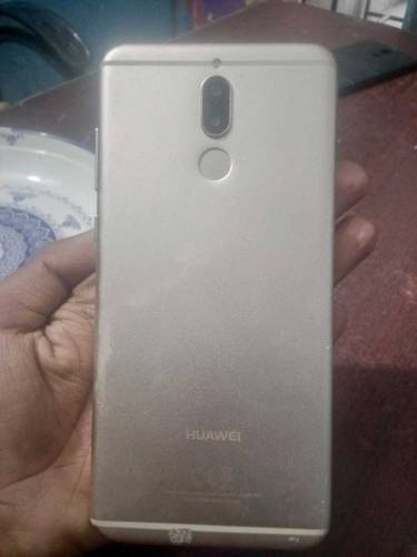 mate 10 lite 