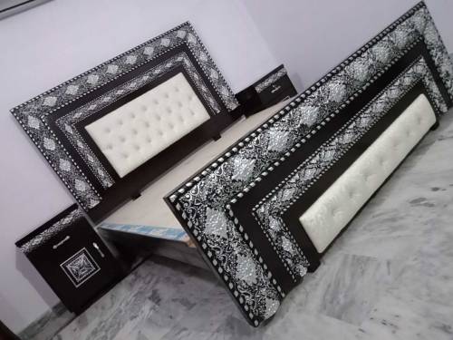 King size double bed 