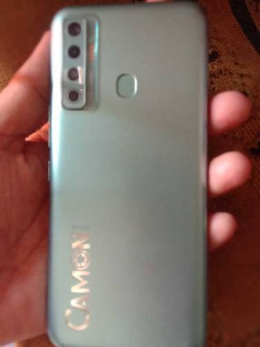 Tecno camon 17 with box 