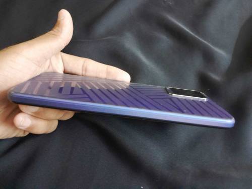 Vivo Y21 
