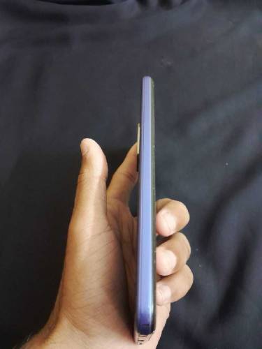 Vivo Y21 