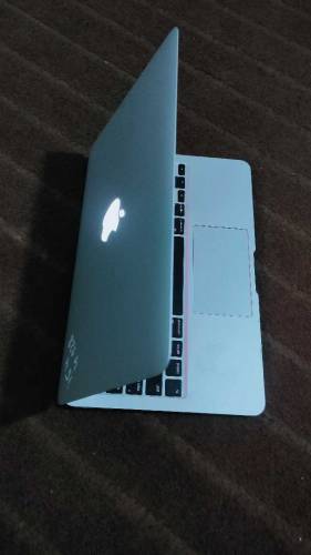 Apple MacBook air mid 2013