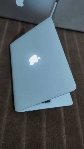 apple MacBook pro 2015