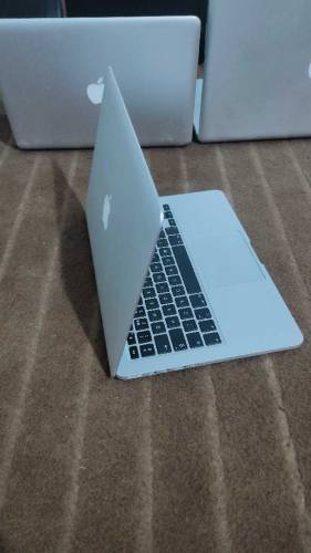 apple MacBook pro 2015