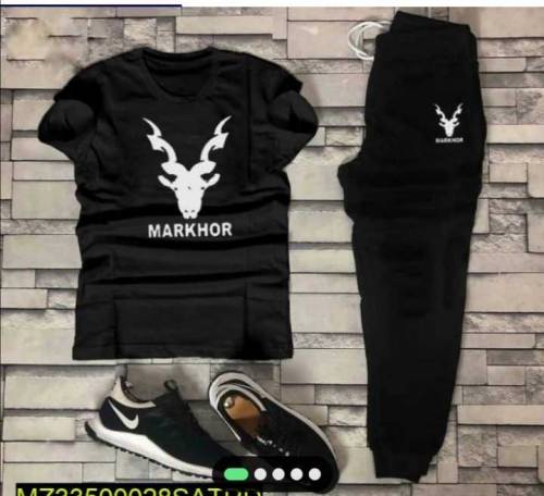 mans trqck suit black color good quality 