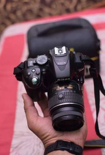 D 5300 18/55mm professional DSLR camera 