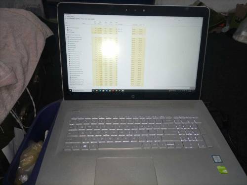 hp envy elitebook core i7 ,6gen 8gb ram/256gb SSD.Wirh rouch screen.