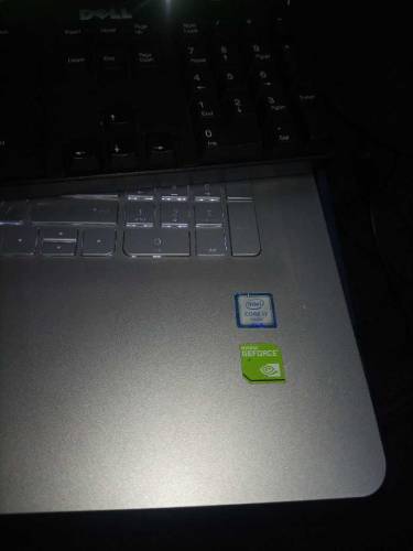 hp envy elitebook core i7 ,6gen 8gb ram/256gb SSD.Wirh rouch screen.
