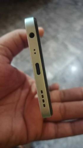 realme c35