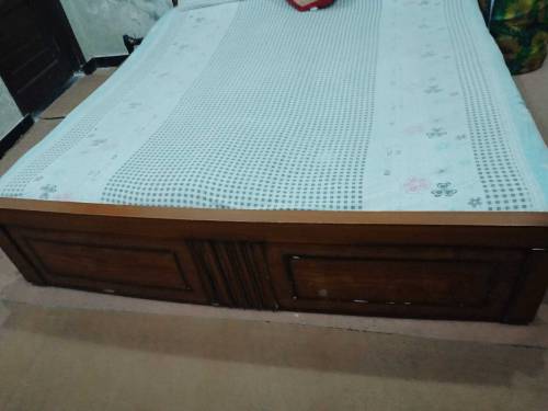Wooden bed 