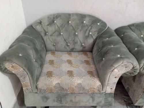 6seater complete sofa set in grey colour