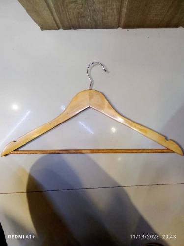 wooden hangers 