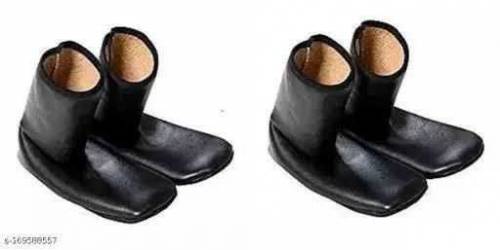 *Socks**Fabric: Rexine**Size: Universal*بغیر زپ اور بٹن 