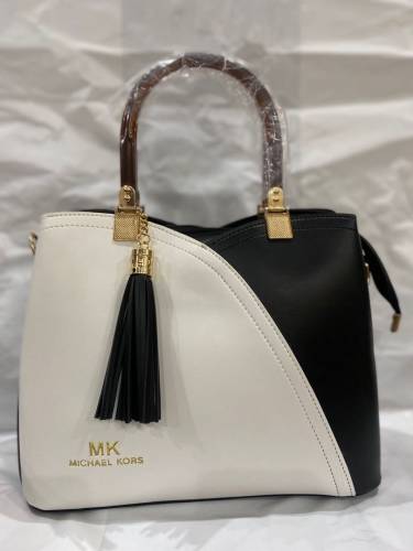 leather hand bag