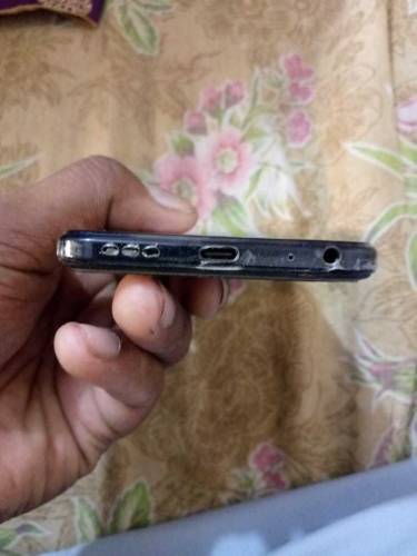 d code bold 2 4gb 64gb 10by 10 condition ha all ok ha 