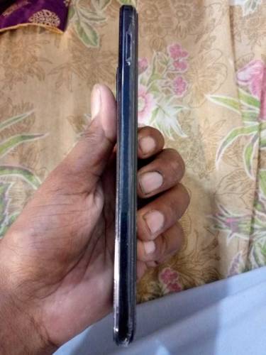 d code bold 2 4gb 64gb 10by 10 condition ha all ok ha 