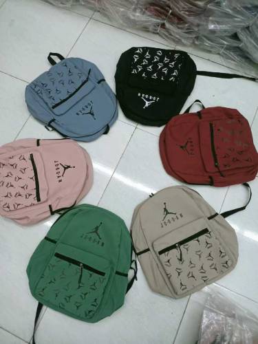 Gul bag