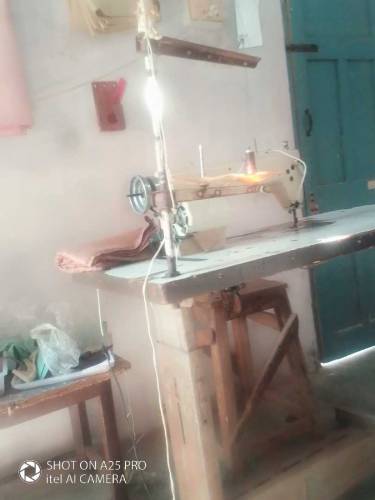Juki Gemsy sewing machine 