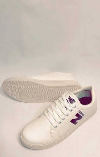 premium quality sneakers for men 