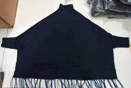 1 Pc Women's Stitched Fleece Plain Poncho