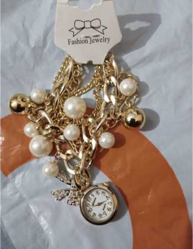 Beautiful Trendy Bracelet Watch For Girls 