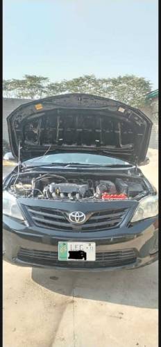 Toyota corrola xli vvti 1.3 model 2011 