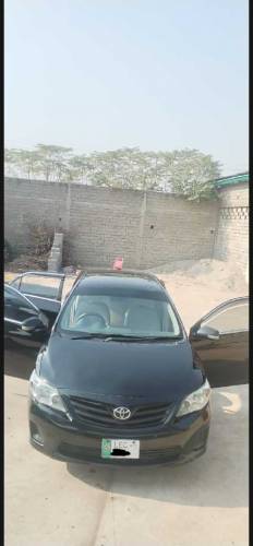 Toyota corrola xli vvti 1.3 model 2011 