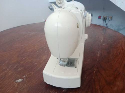 singer Inspiration sewing machine model 4220