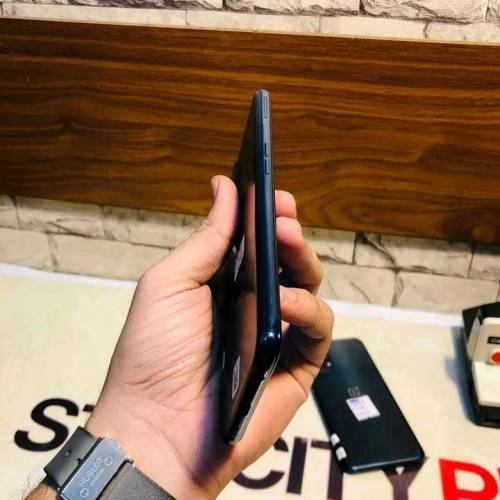 One Plus N200
