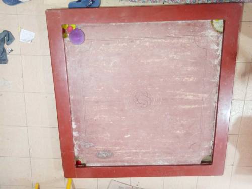 carrom board