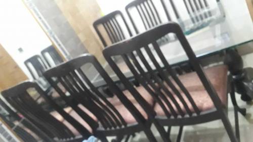 beautiful 6 seater dining table 