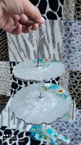 2 tier resin cupcake stand 