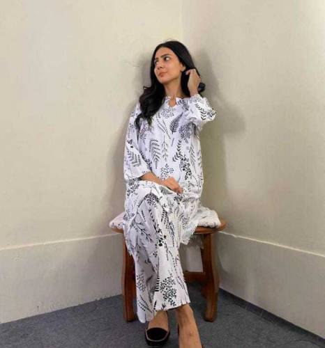 2 pcs stitched linen suits 