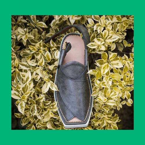 Gray Kaptan Chappal 