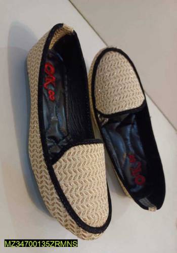 Ladies shoes