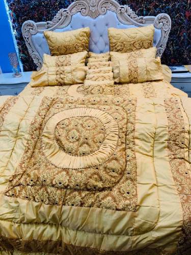 *Bridal  Vicky 14 pieces razai* 