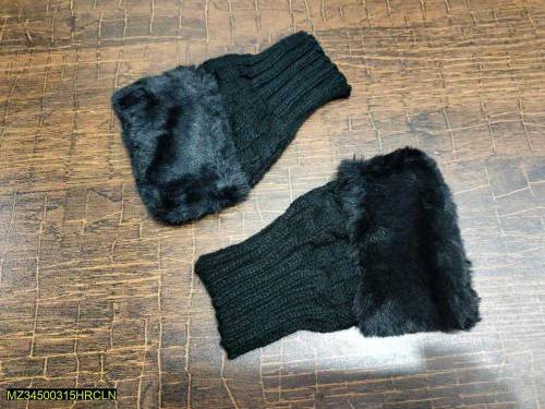 •  Material: Wool•  Product Type: Fur Plain Gloves•  Gender Type: Wome