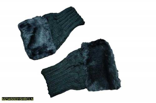 •  Material: Wool•  Product Type: Fur Plain Gloves•  Gender Type: Wome